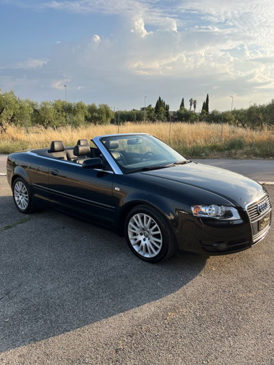 Audi A4 Cabrio Cabriolet 2.0 16V TFSI multitronic (2)