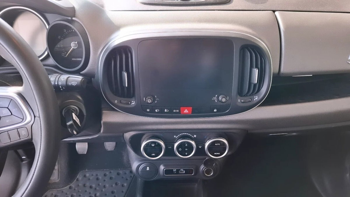 Fiat 500L 1.4 95 CV Lounge (7)