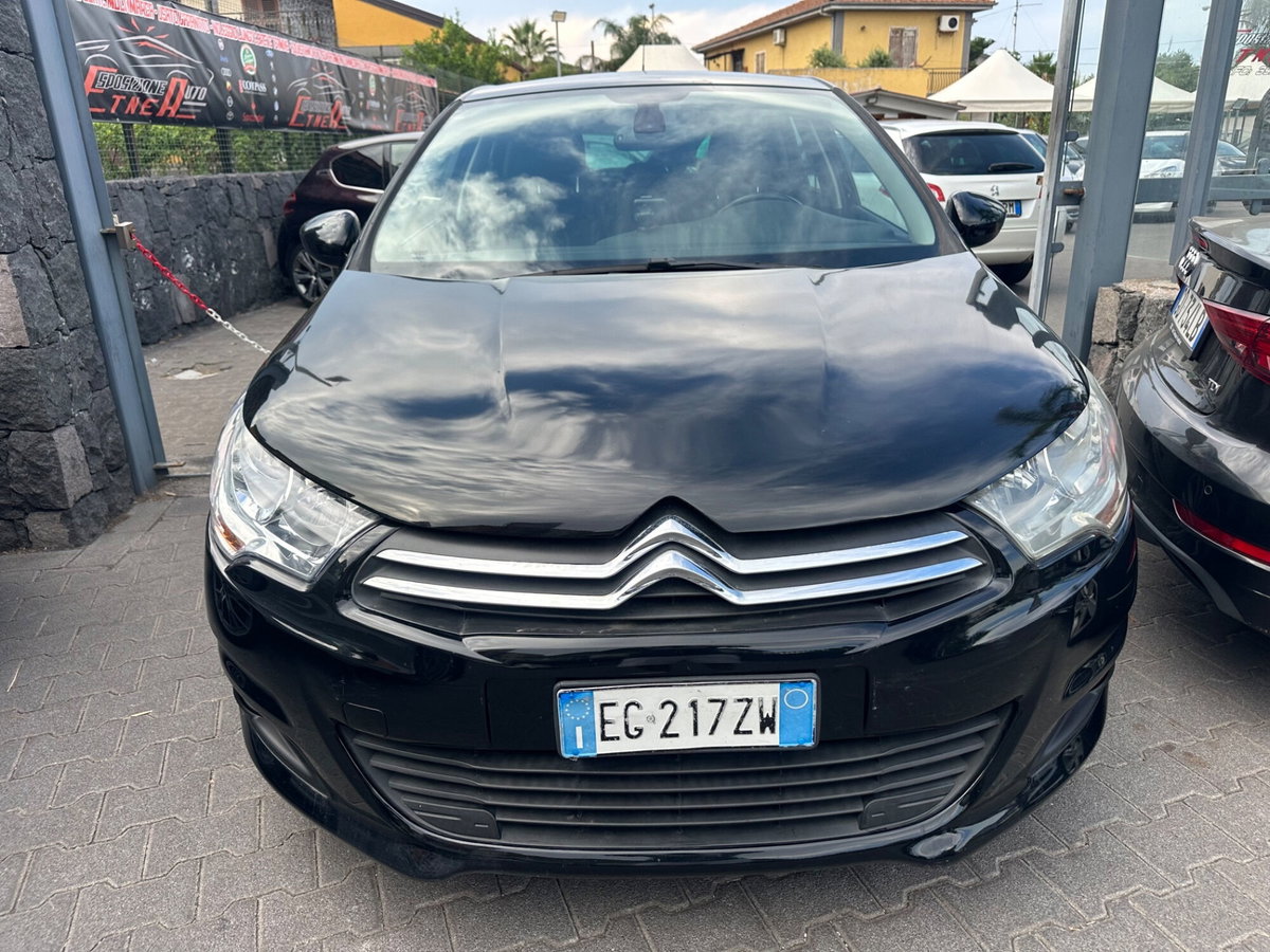 Citroen C4 1.6 HDi 110CV Classique (5)