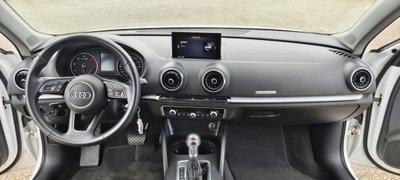Audi A3 Sportback 30 TDI Admired (11)