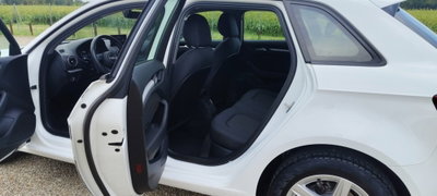 Audi A3 Sportback 30 TDI Admired (14)