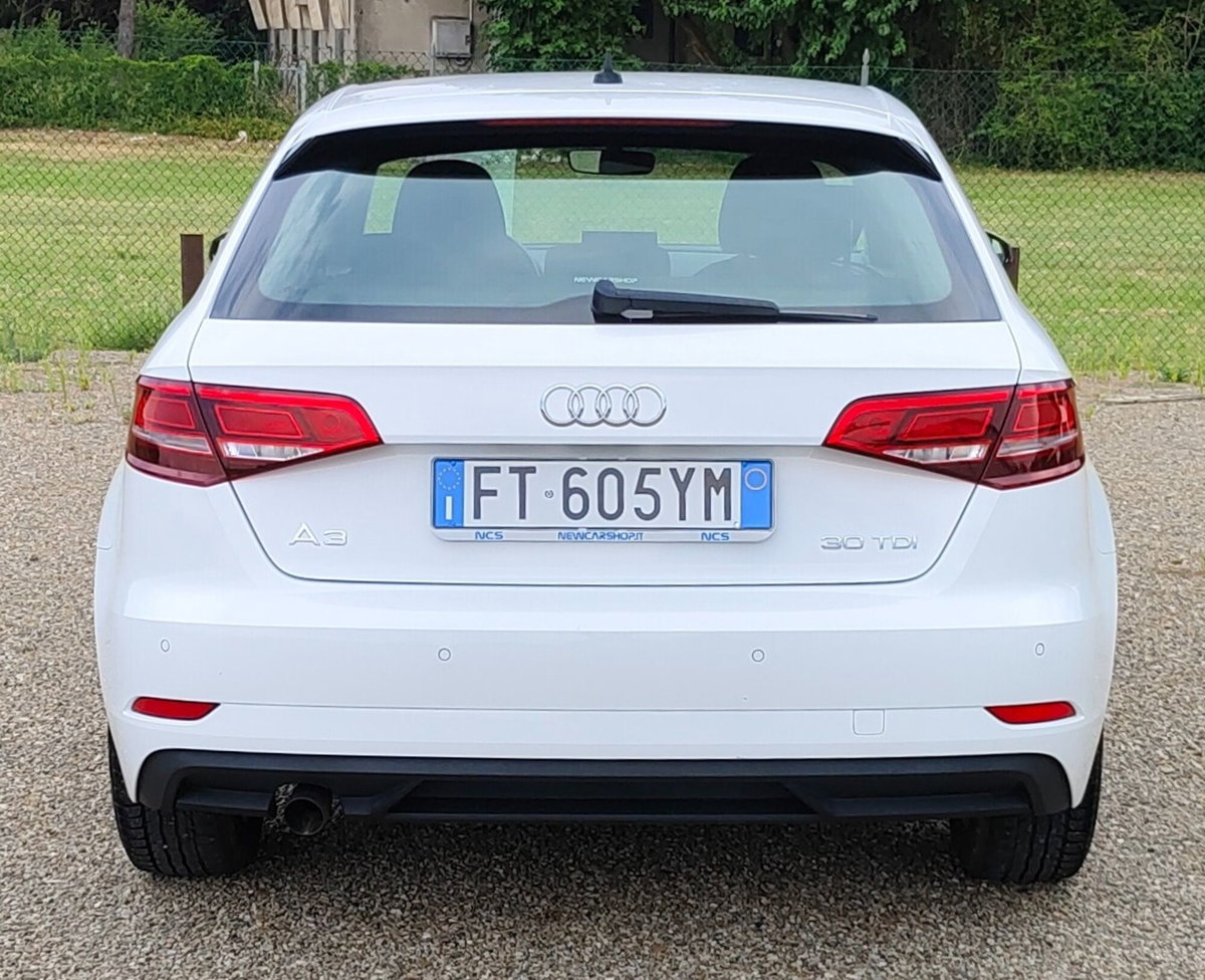 Audi A3 Sportback 30 TDI Admired (7)
