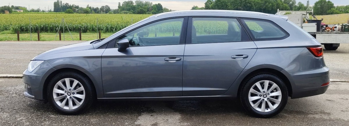 SEAT Leon 1.6 TDI 115 CV 5p. Business (19)