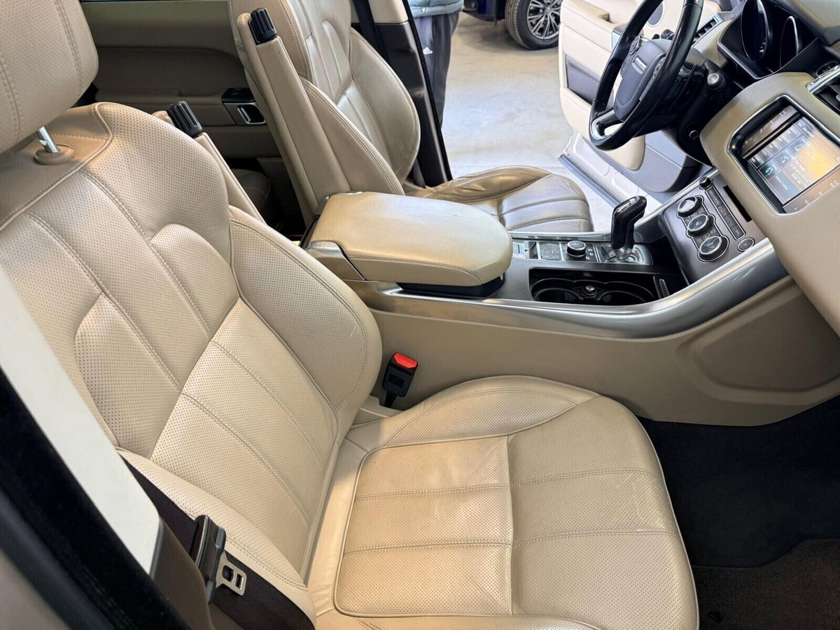 Land Rover Range Rover Sport 3.0 TDV6 SE (15)