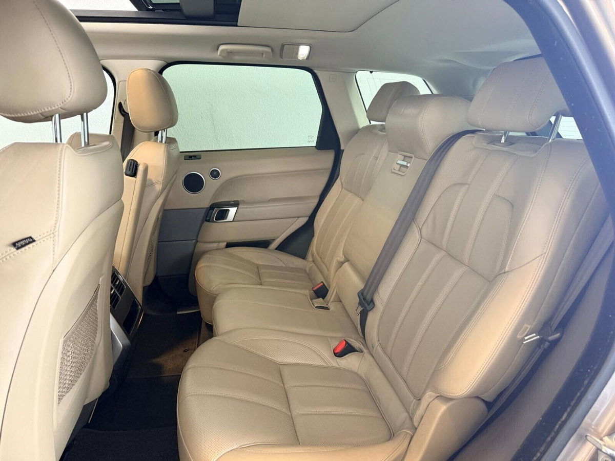 Land Rover Range Rover Sport 3.0 TDV6 SE (17)