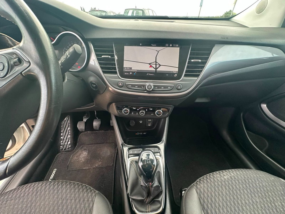 Opel Crossland X 1.6 ECOTEC D 8V Start&Stop Ultimate (10)