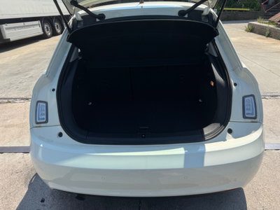 Audi A1 1.6 TDI Ambition (12)
