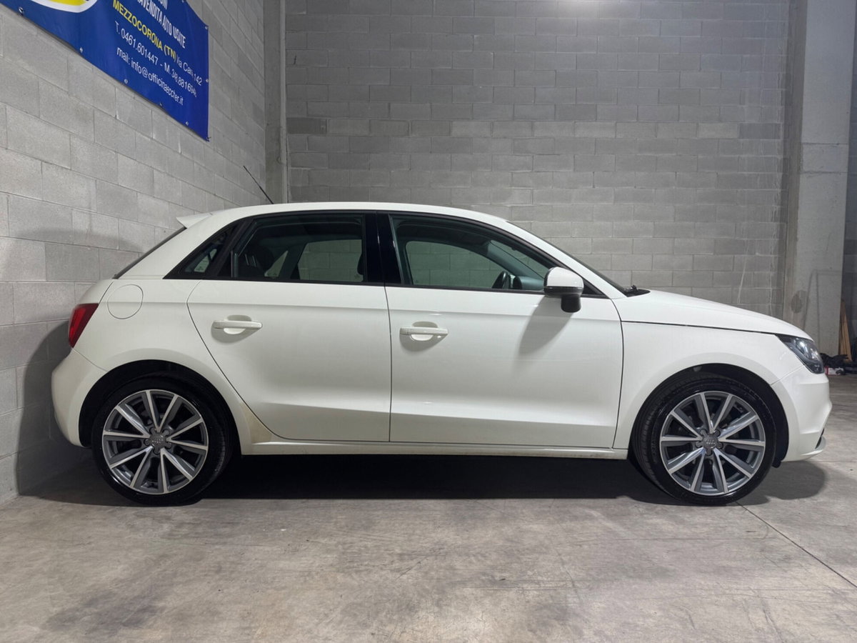 Audi A1 1.6 TDI Ambition (4)