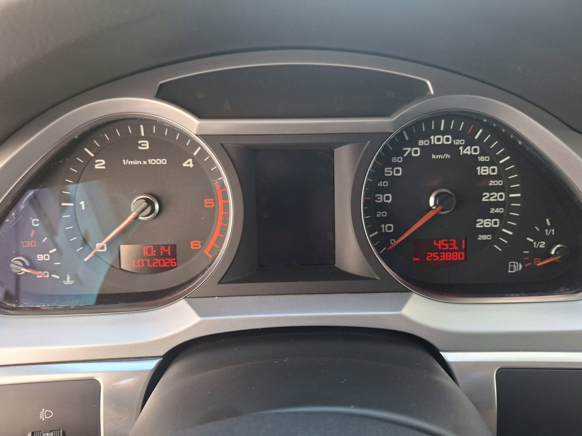 Audi A6 2.7 V6 TDI 190 CV F.AP. (16)