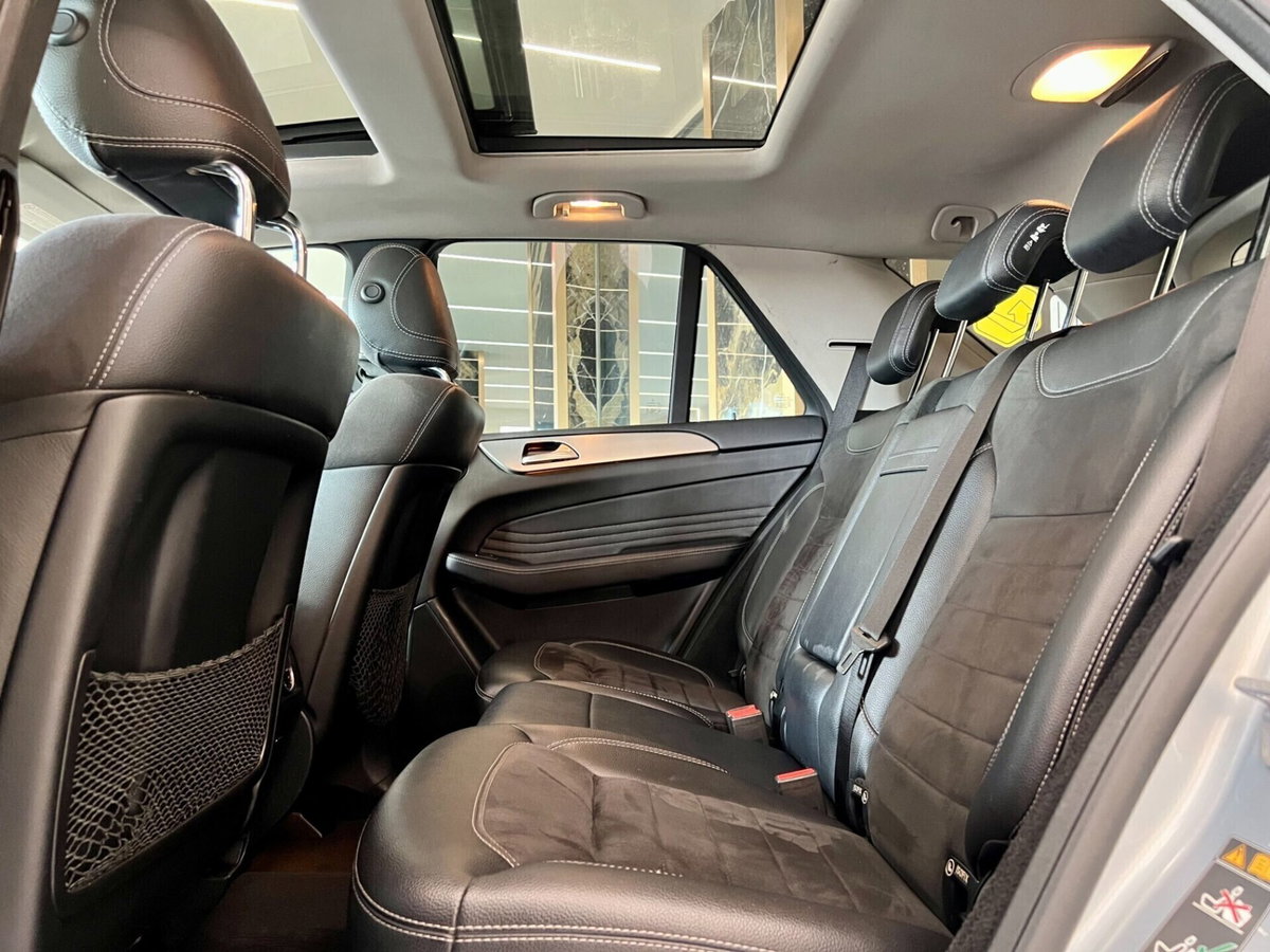 Mercedes-Benz Classe ML 350 BlueTEC 4Matic Premium (11)