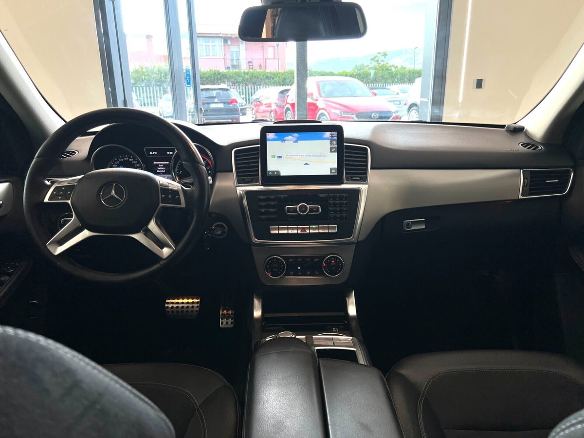 Mercedes-Benz Classe ML 350 BlueTEC 4Matic Premium (13)