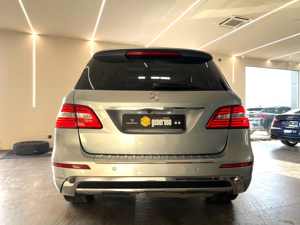 Mercedes-Benz Classe ML 350 BlueTEC 4Matic Premium (4)
