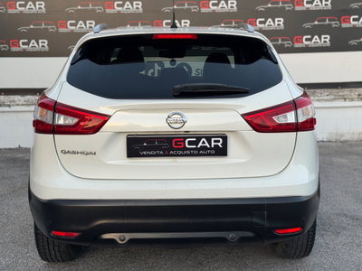 Nissan Qashqai 1.5 dCi Tekna (6)