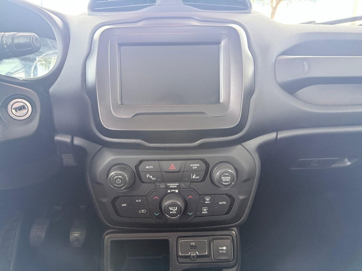 Jeep Renegade 1.6 Mjt 130 CV Limited (13)