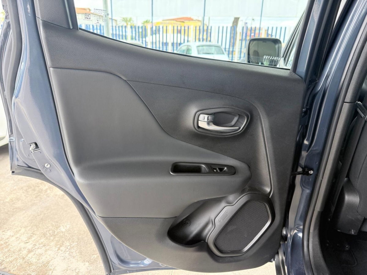 Jeep Renegade 1.6 Mjt 130 CV Limited (20)