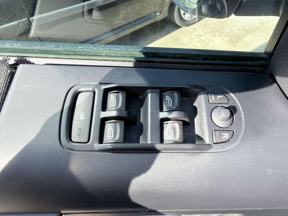 Land Rover Freelander 2.2 TD4 S.W. HSE (4)