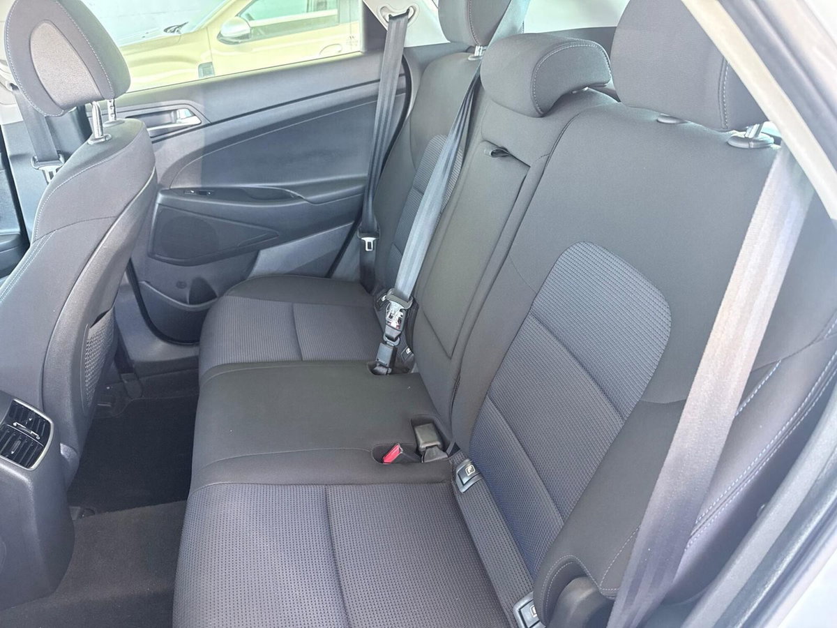 Hyundai Tucson 1.7 CRDi Sound Edition (17)