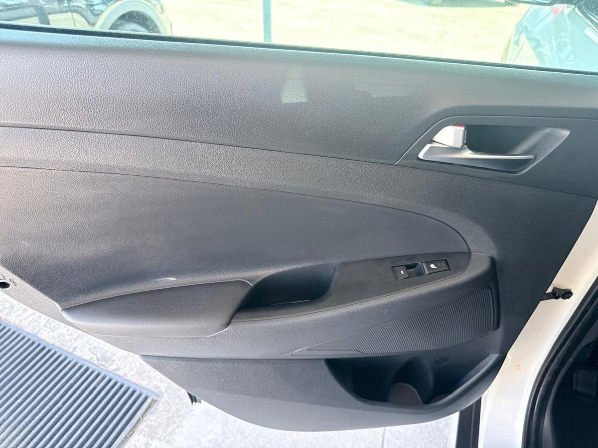 Hyundai Tucson 1.7 CRDi Sound Edition (20)