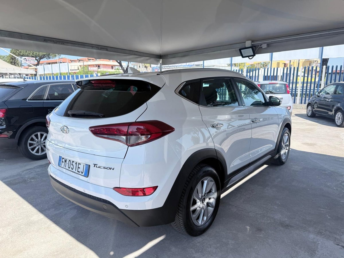 Hyundai Tucson 1.7 CRDi Sound Edition (5)