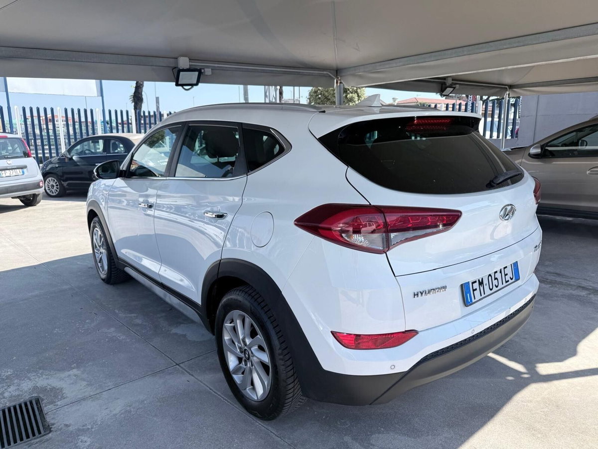 Hyundai Tucson 1.7 CRDi Sound Edition (6)
