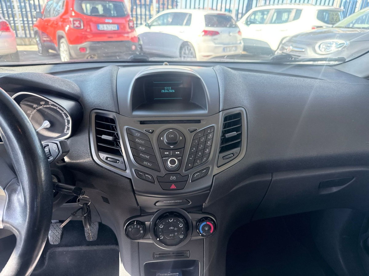 Ford Fiesta 1.0 80CV 5 porte Titanium (14)