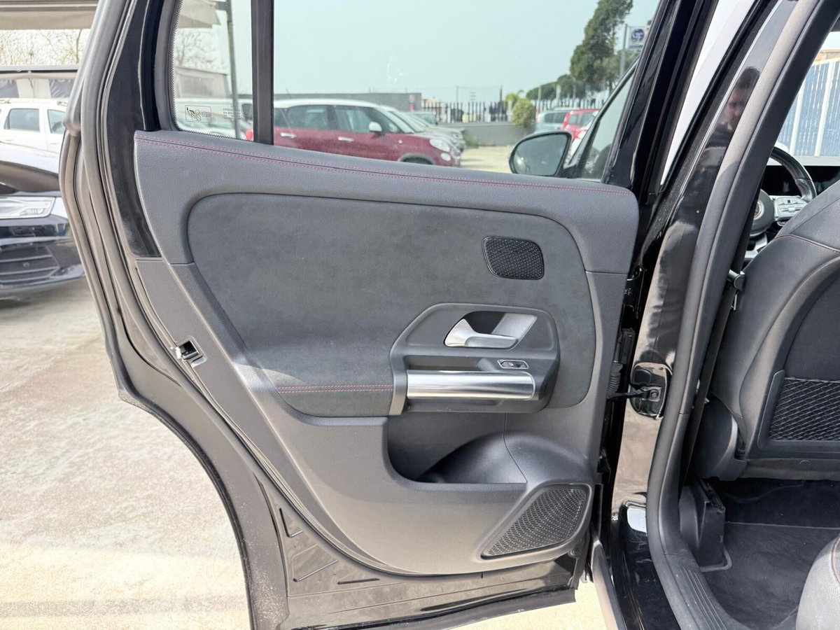 Mercedes-Benz GLA SUV 220 d Automatic 4Matic Premium (19)