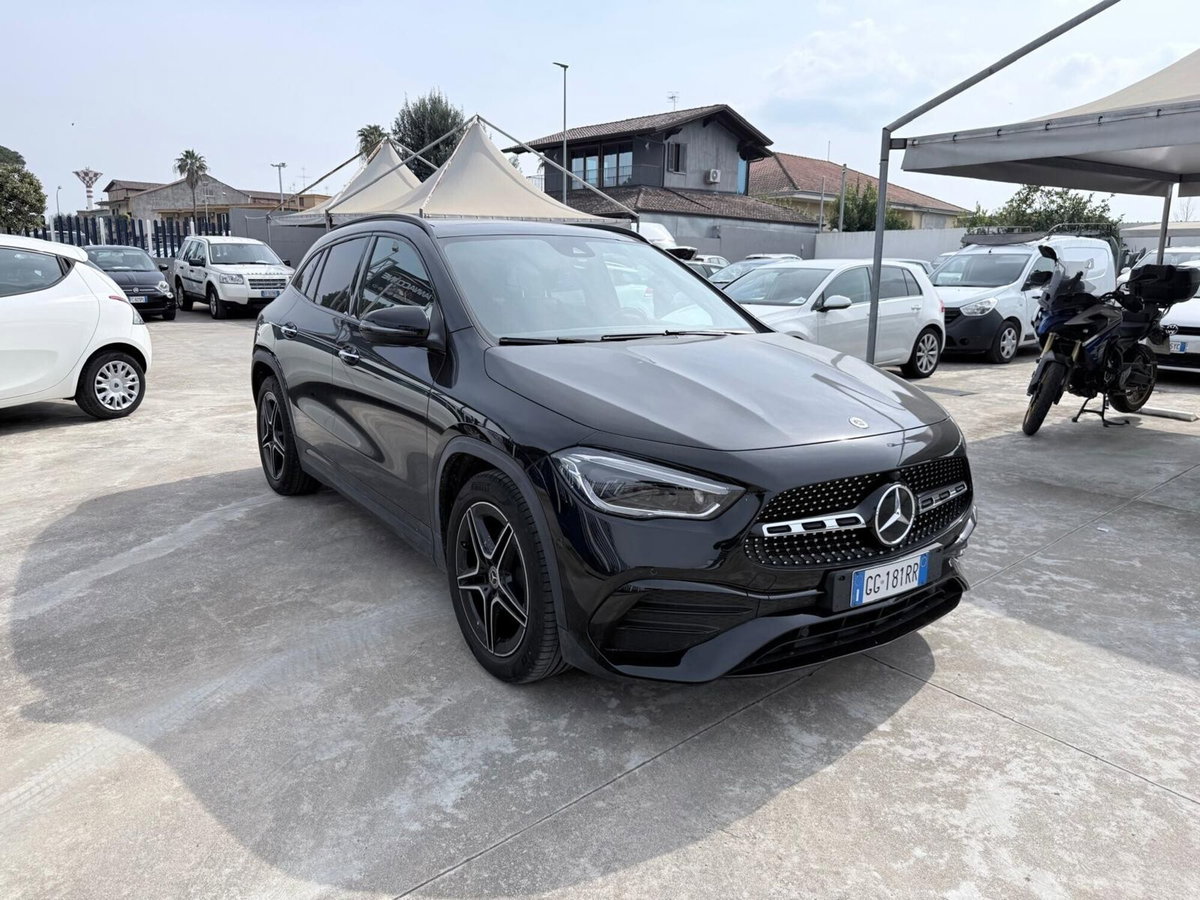 Mercedes-Benz GLA SUV 220 d Automatic 4Matic Premium (3)