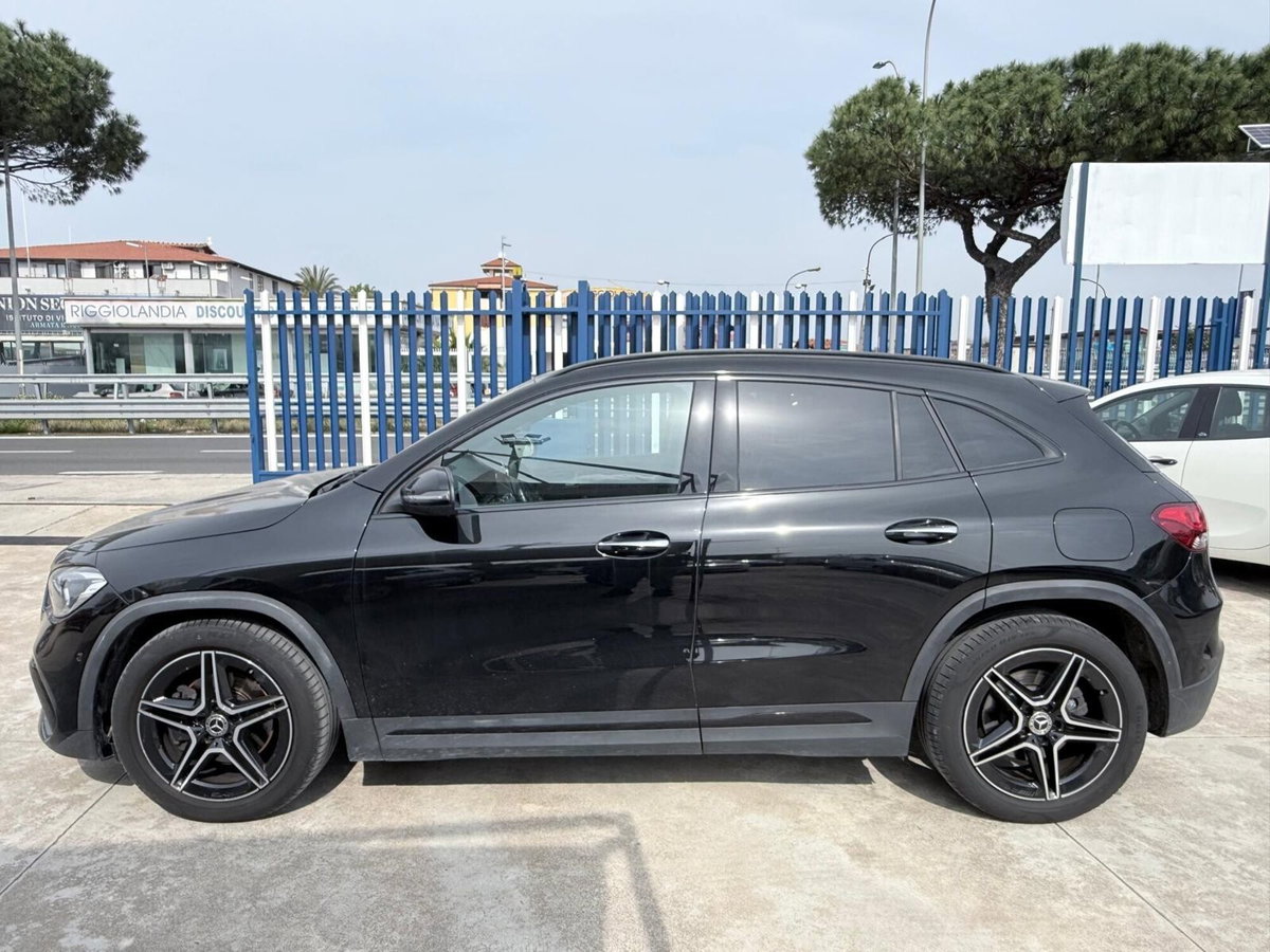 Mercedes-Benz GLA SUV 220 d Automatic 4Matic Premium (7)