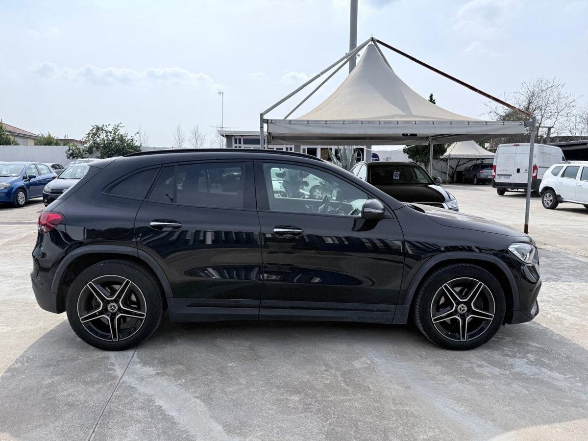 Mercedes-Benz GLA SUV 220 d Automatic 4Matic Premium (8)