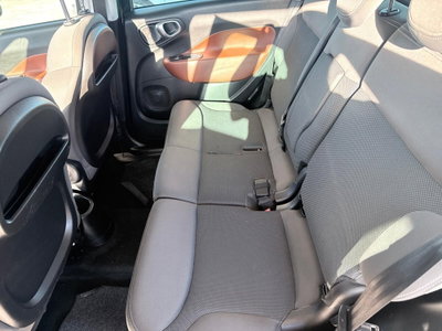 Fiat 500L 1.6 Multijet 105 CV Trekking (16)