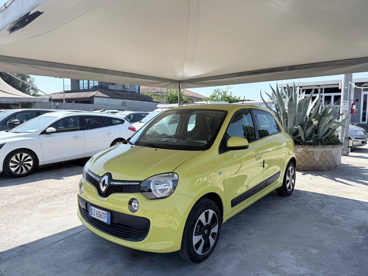 Renault Twingo 1.0 SCe Live (2)