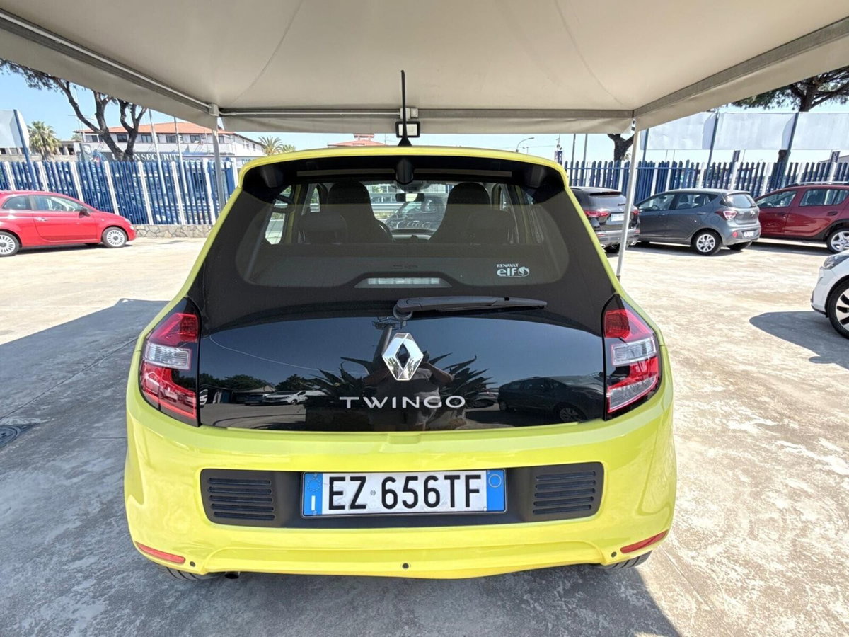 Renault Twingo 1.0 SCe Live (4)