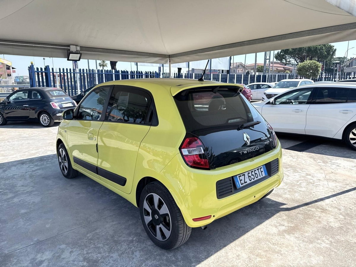 Renault Twingo 1.0 SCe Live (5)