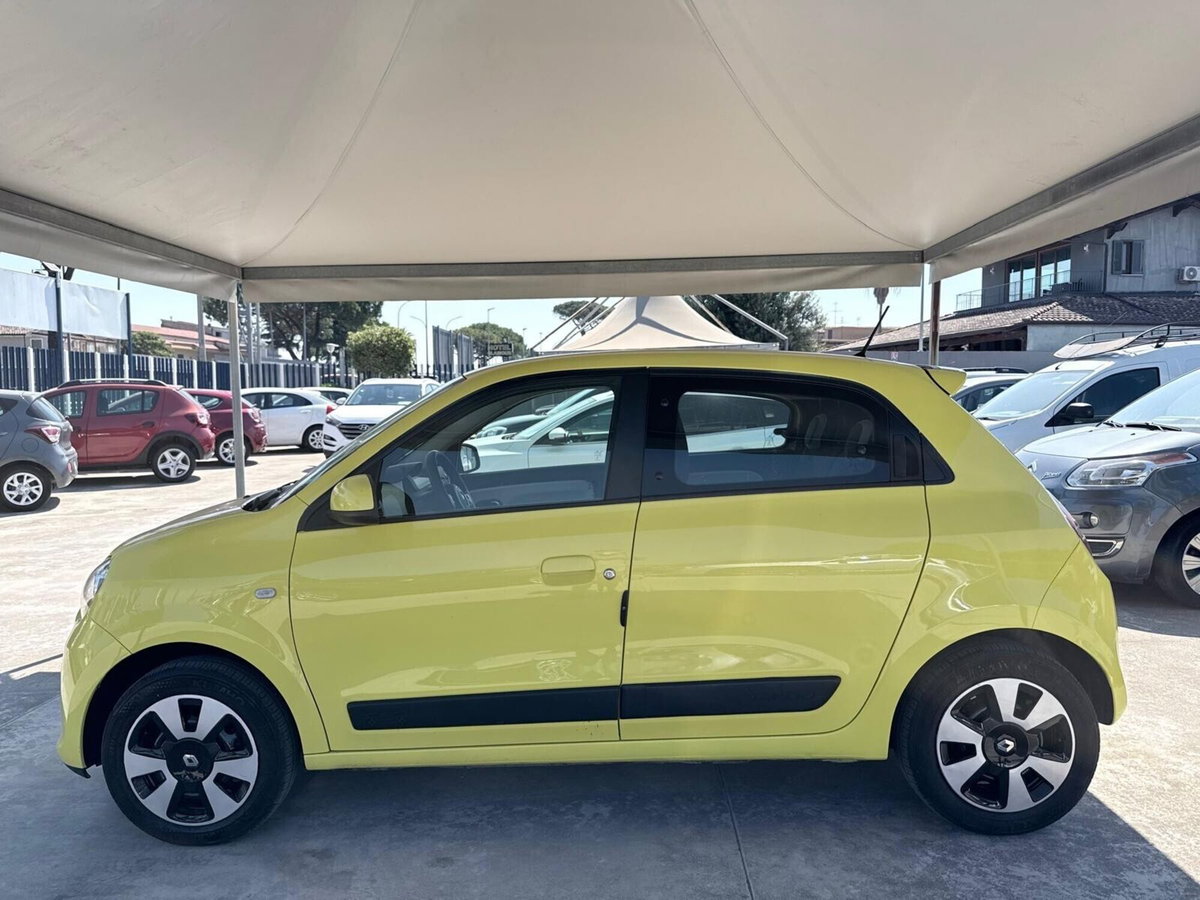 Renault Twingo 1.0 SCe Live (7)