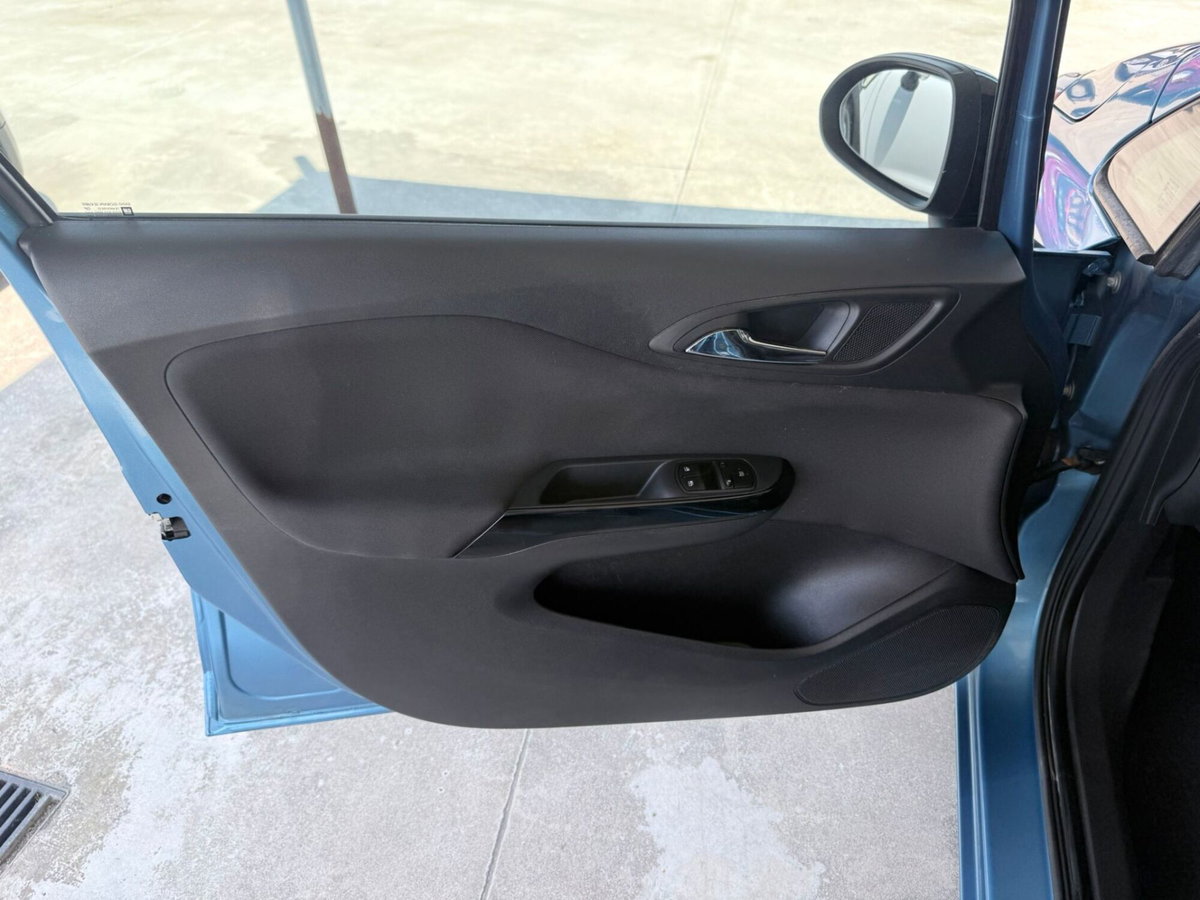 Opel Corsa 1.4 90CV GPL Tech 5 porte b-Color (15)
