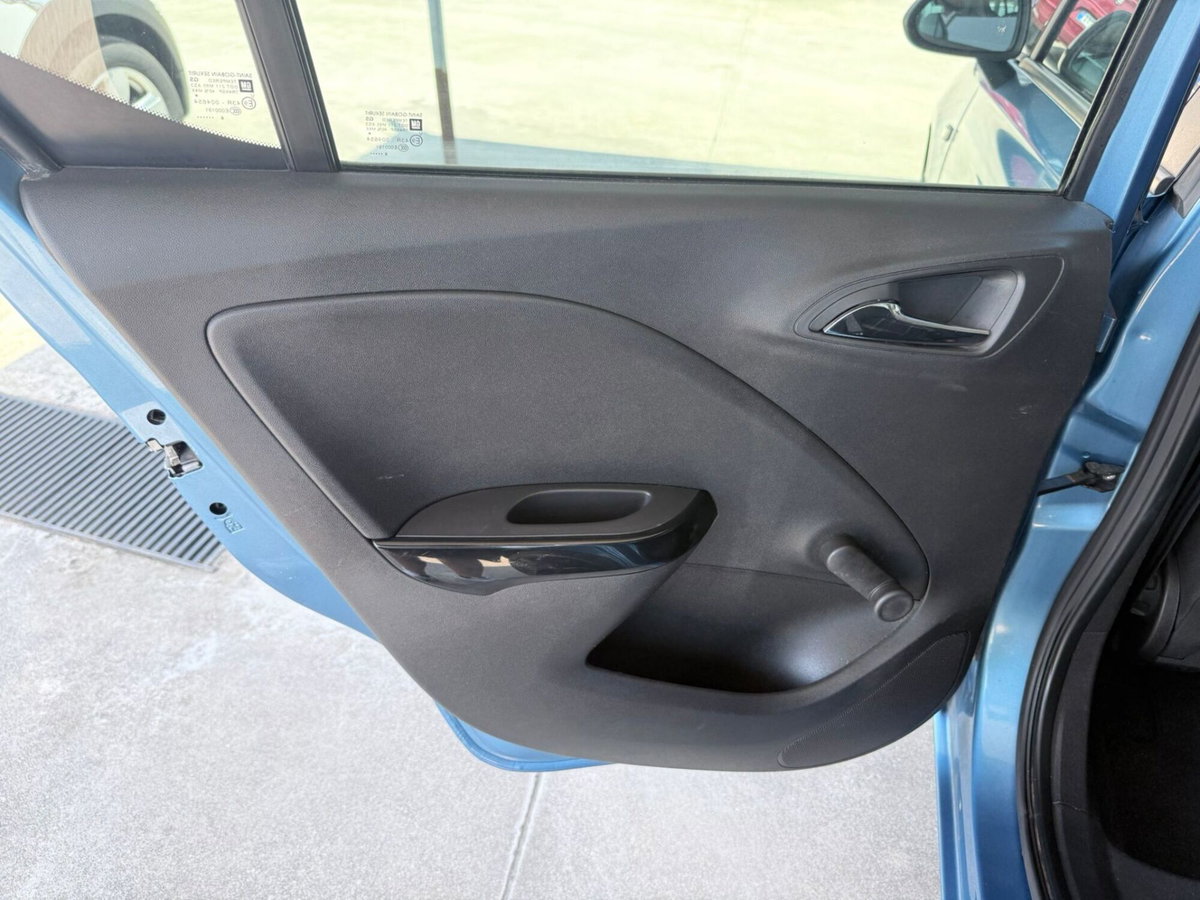 Opel Corsa 1.4 90CV GPL Tech 5 porte b-Color (19)