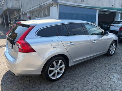 Volvo V60 D3 Momentum Business (4)