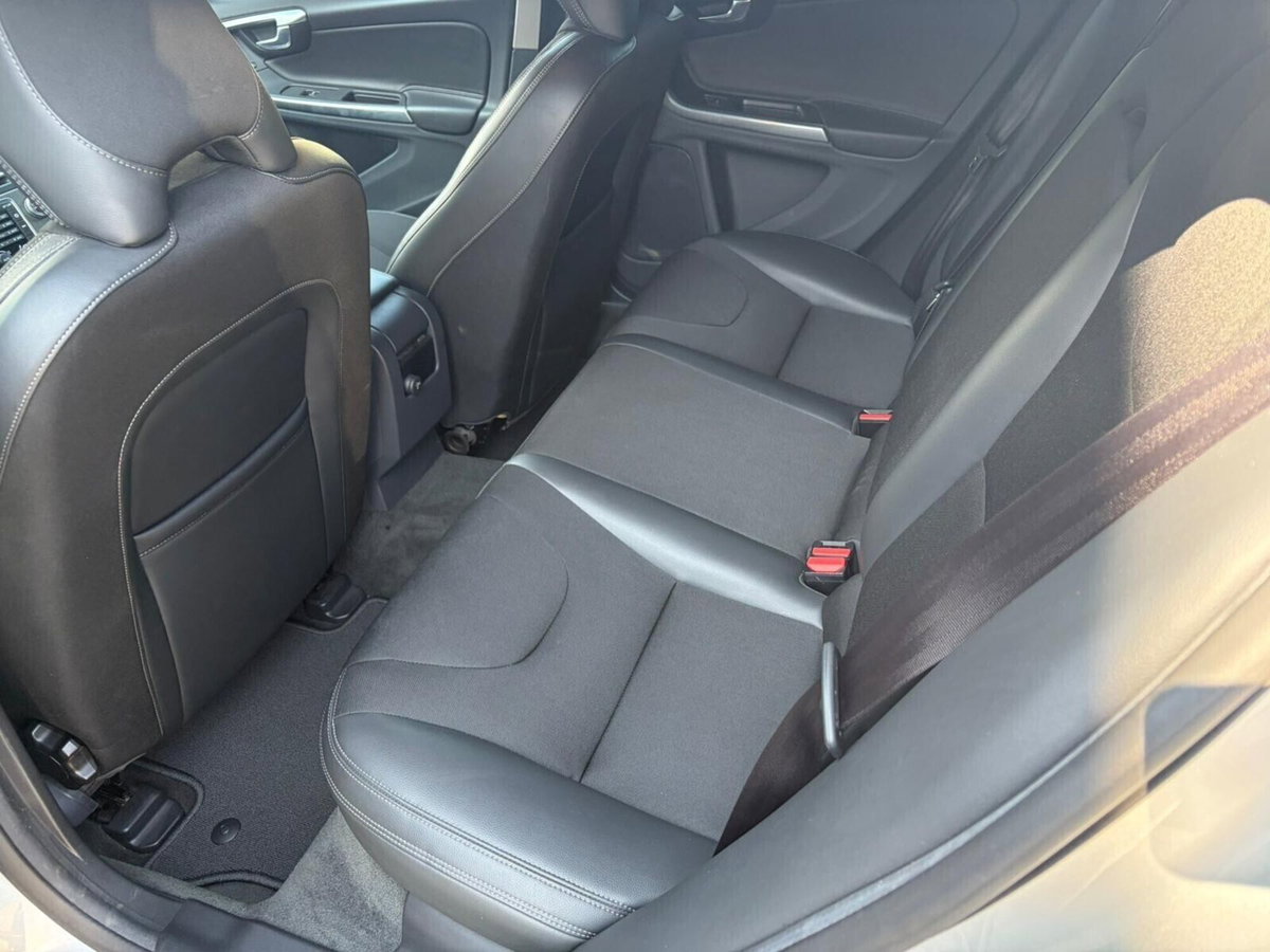 Volvo V60 D3 Momentum Business (8)