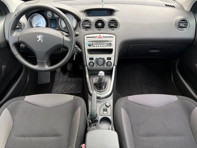 Peugeot 308 1.6 THP 156CV 5p. Féline (13)