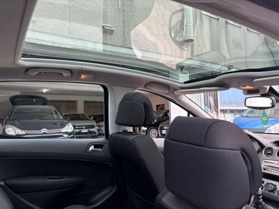 Peugeot 308 1.6 THP 156CV 5p. Féline (14)