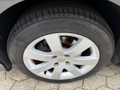 Peugeot 308 1.6 THP 156CV 5p. Féline (16)