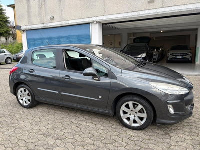 Peugeot 308 1.6 THP 156CV 5p. Féline (3)