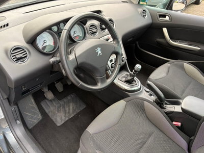 Peugeot 308 1.6 THP 156CV 5p. Féline (8)
