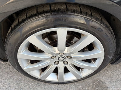 Jaguar XF 3.0 V6 Luxury (14)