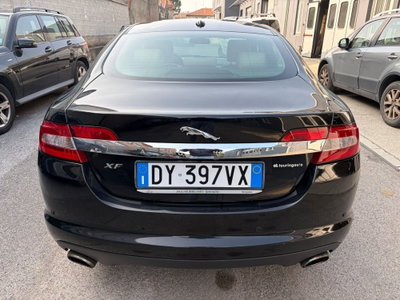 Jaguar XF 3.0 V6 Luxury (5)