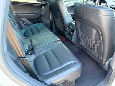 Volkswagen Touareg 3.0 TDI 204 CV tiptronic BlueMotion Techn. Executive (12)