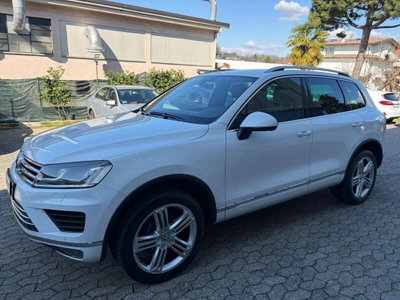 Volkswagen Touareg 3.0 TDI 204 CV tiptronic BlueMotion Techn. Executive (2)