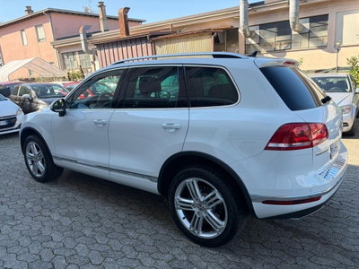Volkswagen Touareg 3.0 TDI 204 CV tiptronic BlueMotion Techn. Executive (6)