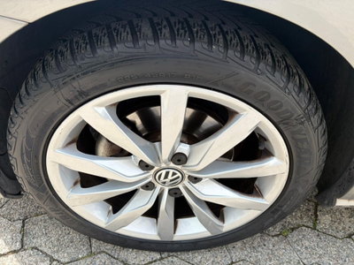 Volkswagen Golf 1.4 TSI 5p. Highline BlueMotion Technology (15)