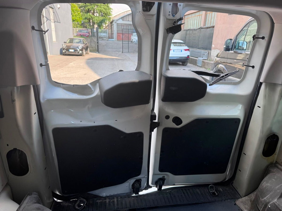 Toyota Proace Verso Verso 1.6D L1 D Lounge (12)